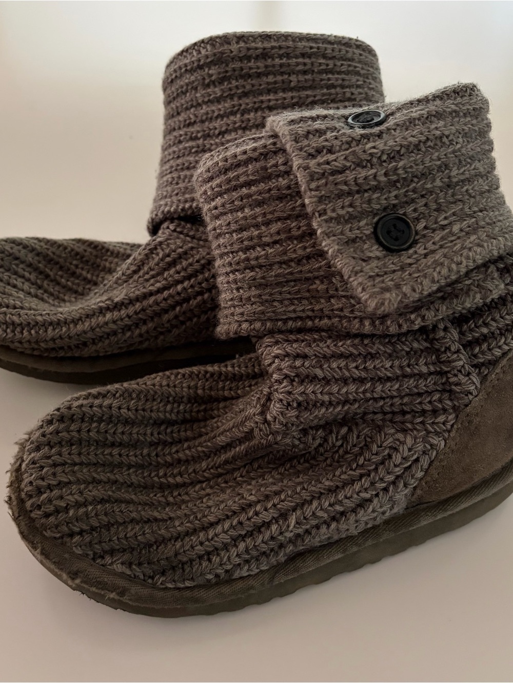 Girls Gray knit UGGs